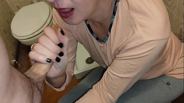 Hot Stepmother MILF Tricked And Now She Takes Seed In Lips Then Gulping Colossal Load