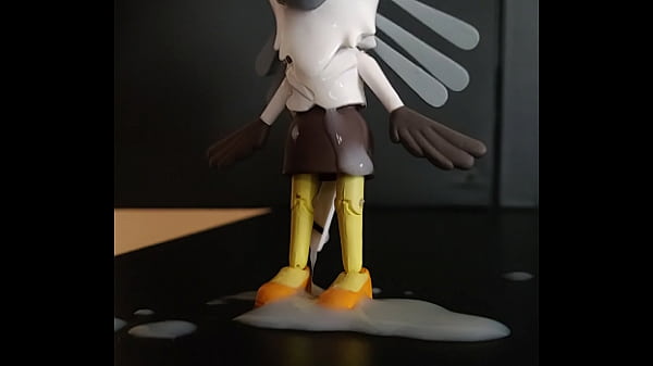 Assistant Washimi (Aggretsuko) Figure #1