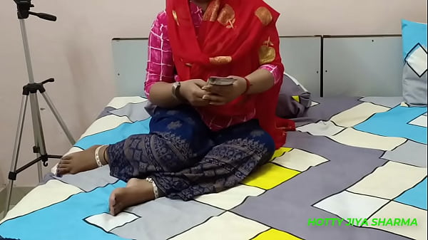 XXX Sex For Money With Indian Xxx Sexy Call Chick At Room! With Clear Hindi