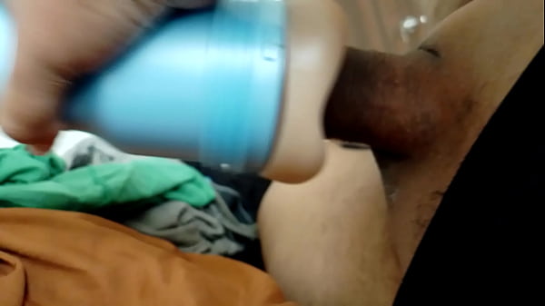 Fleshlight Session, Milking Off My Uncircumcised Prick, Exploding. November 22, 2023.