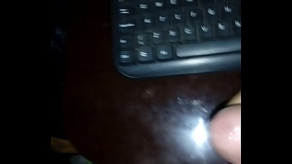 Novinho Gozando Muito