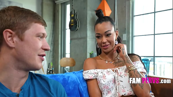 Stepsiblings Have Insane Sexual Tension - Harley Dean, Oliver Flynn