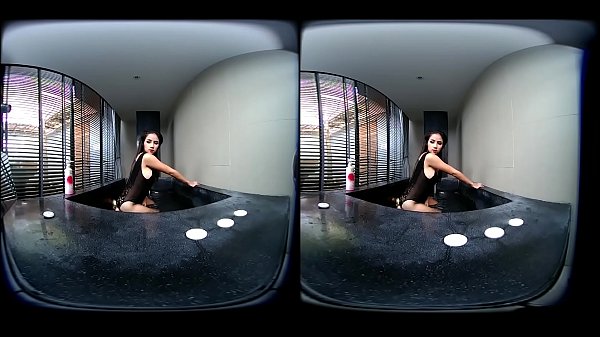 VRpussyVision.com - Asian Coed Showers For You