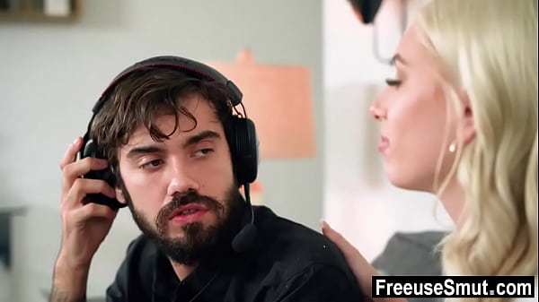 Gamer Stepkid Nailed In Front Of Stepmommy - Freeuse Off-limits Sex