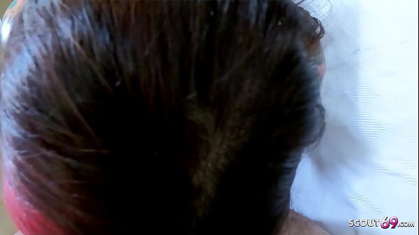 Freundin Mit Handy Beim POV Oral Bis Zum Sperma Lecken Gefilmt