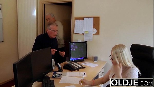 Old New Just Turned 18 Yo Girl Fucks A Wrinkled Old Dude