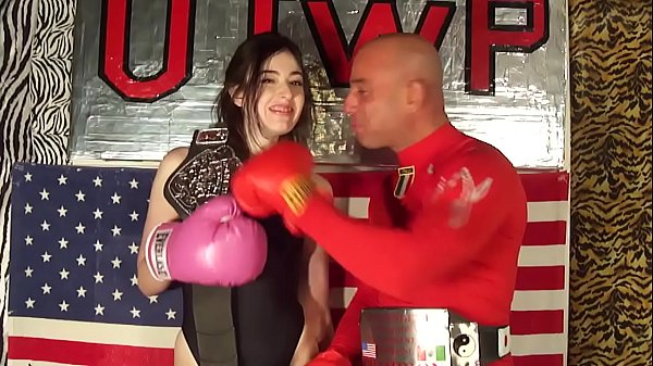 UIWP ENTERTAINMENT In MMA Belly Match Man Vs Chicks INTERGENDER Match!