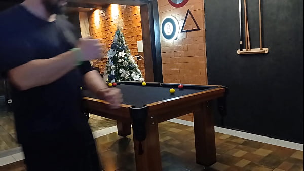 Aposta Alta Na Mesa De Sinuca Quem Perder Paga O Preço
