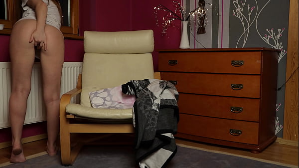 Red Bitch Plows Herself With A Vibrator And Masturbates Before Going To Bed.