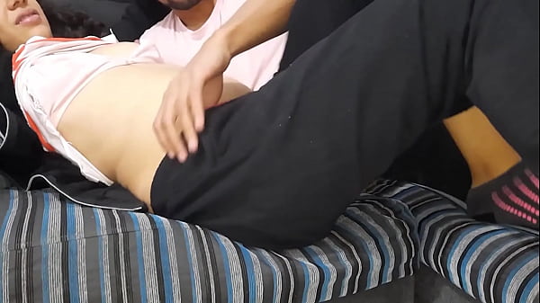 A Mi CUÑADA EMBARAZADA No Le Importa Que Me Corra Adentro