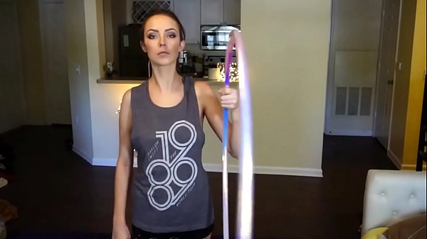 Hoop Hottie - Titts Tremble Dance