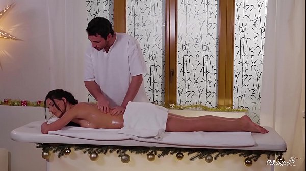 RELAXXXED - Unclothed Massage Turns To Sensual Christmas Sex With Spanish Alexa Tomas