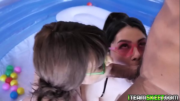 Kiara Edwards And Valentina Nappi Spreading The Bucks Enormous Meat