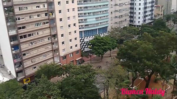 Panelaço Na Sacada Do Prédio Acabou Em Expose De Rola.