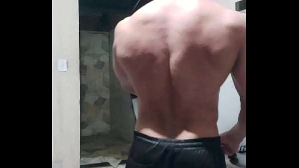 Carlos Simões In The Kitchen: Bodybuilder's Routine