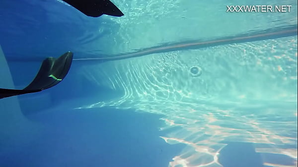 Orgasmic Underwater Solo Play By Sophie Murena