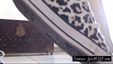 Lèche Mes Chaussures Sales – Humiliation Totale, Chaussettes Moites & Orteils Nus Qui Te Font Bander