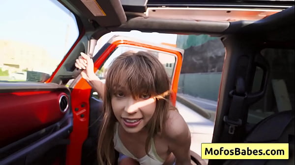 Sexy And Needy Platinum Young-babe Worship Huge Rod In Teh Car And Stretch Her Slit Lips In The Sand - Leila Cove, Charles Dera
