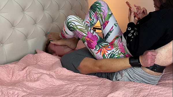 Tootsie Servant Captured Under Asian's Tootsies