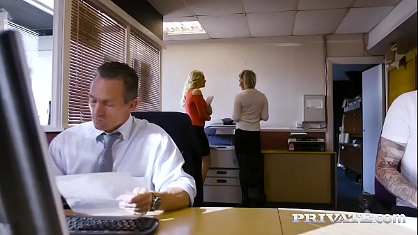 Private.com - British Chick Sienna Day Slams Her Supervisor