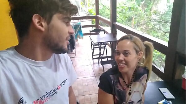 FADA MEL TEVE QUE FAZER O TESTE DE SOFA PARA TRABALHAR NO YOUTUBE COM O NOVINHO FLAKAEL VLOGS