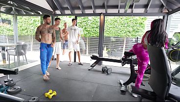 Gang Nail In The Gym Wilded Double Stuffed By Four Oversized Cocks