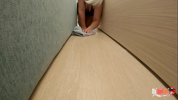 Massive Backside Stepmama Stuck Behind The Bed And Rammed