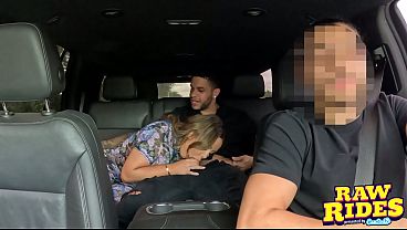 PAWG Aussie STEPMOM Gets Fucked And Has A Female Ejaculation Peak In The Back Seat During Bounce Share