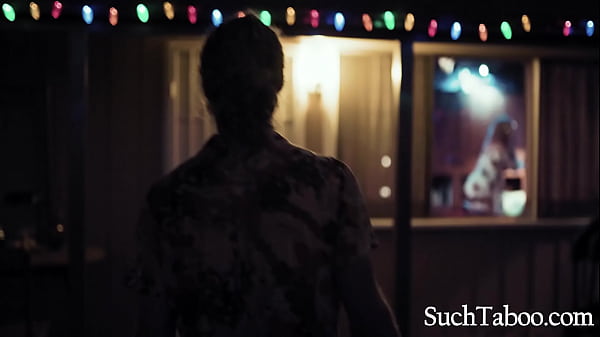 Crazy Maniac Stalks Her Rescuer And Him - Siouxsie Q