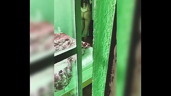 ESPIANDO A Mi P Saliéndose De BAÑAR! Se Estaba VISTIENDO! Fui A La CASA De Mis TÍOS Y Cuando Subí Al CUARTO De Mi PRIMA Se ESTABA VISTIENDO Y PASÓ ESTO! Mexicanas Calientes! Video