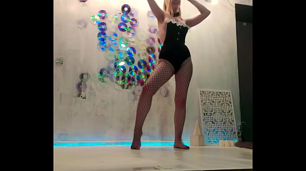 Intense Beauty Masturbates To Crazy Peak After Christmas''s Photoshoot