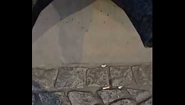 I Peeing By Street