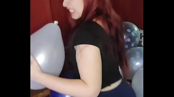 ShyyFxx Montando Y Reventando Globos Con El Culo! Looner Obsession