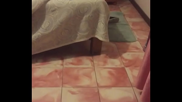 Espiando Enorme Culo De Maestra
