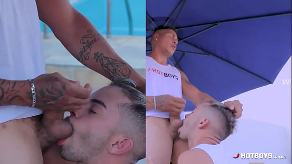 Mega Dotado Tatuado Fodendo Gostoso - Bareback