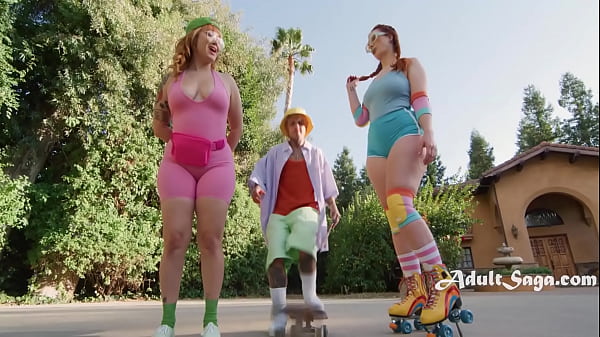 2 PAWG Skater Chicks & Their FTM Trans Friend Eat Eachothers Cooches