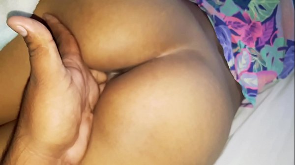 Le Chupo El Culo A Mi Pequeña Zorrita Le Meto La Lengua En El Ano Y La Dedeo.
