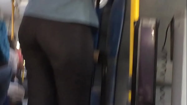 Lindo Culito En El Bus