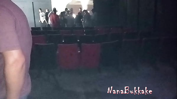 NanaBukkake - Trailer. Parte 2-2. Minha 2ª Vez Fazendo Mass Fucking Com A Tacristinalmeida No Cine Pornô, Com Estranhos Me Fodendo E Gozando Na Minha Boca