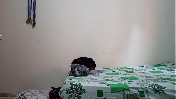 O Pedreiro Me Fez De Putinha Na Cama Da Esposa Dele