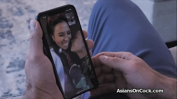 Asian Teens Jada Kai & Lulu Chu Spreading Fat Rod