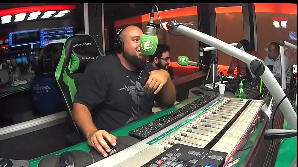 Teaser : PornCast Com Emme White , Mia Linz , Caio Arbex