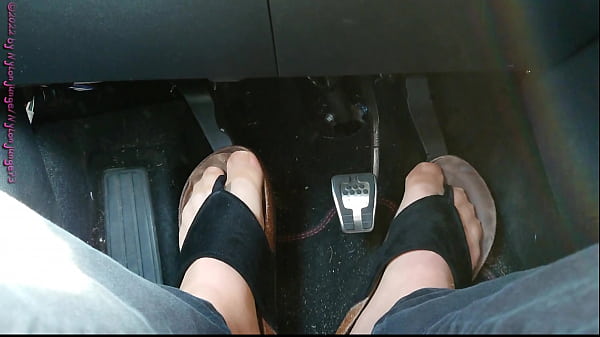 Pedal Driving In Hausschuhen ** Nylonfeet **