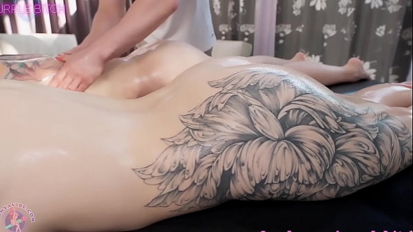 Sultry Massage For Hot Girlfriends