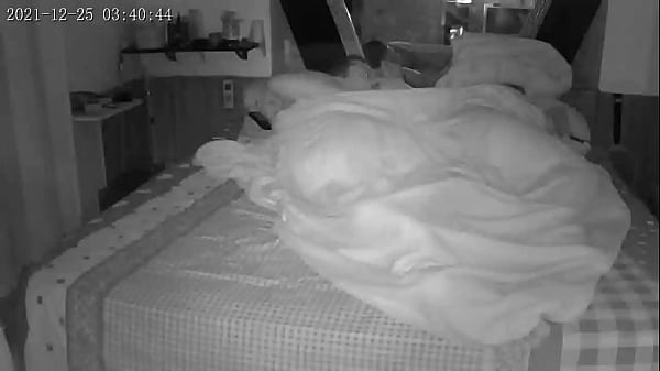 BBB 23 . Casal Não Resiste Ao Confinamento