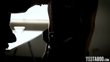 Smuggler HOTWIFE And BF Have A Trio With A Cop To Avoid Arrest