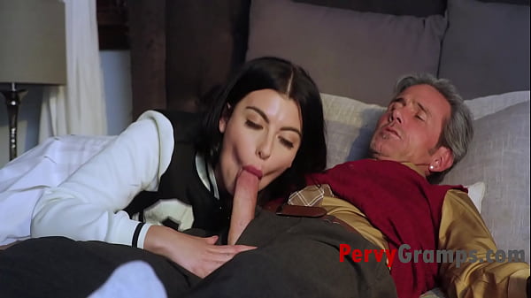 Old Stud Plugs His Wrinkly Pickle Inside Young-babe