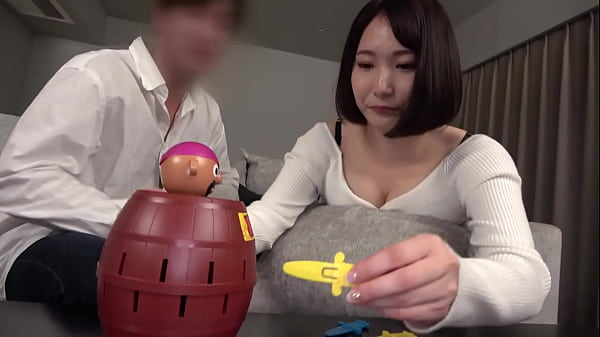 ハメ撮り あざと可愛いバイトの後輩に中出し 舌技がエロい超絶美女 バキュームフェラからの見事なふわふらな柔らかなおっぱい 隠れエロのギャップがたまらない 音立ててのドスケベフェラヤバい。　https://bit.ly/3dzPhZo
