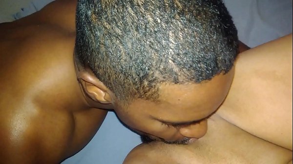 Chupando Gostoso A Bucetinha Da Moreninha Gostosa