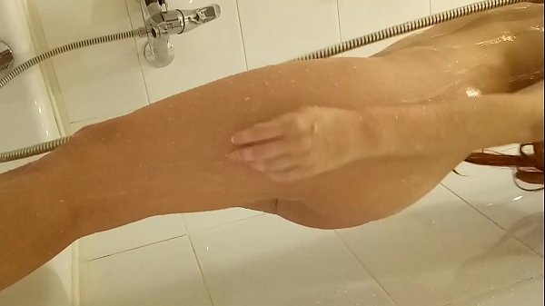 Red-haired Teen In The Bath